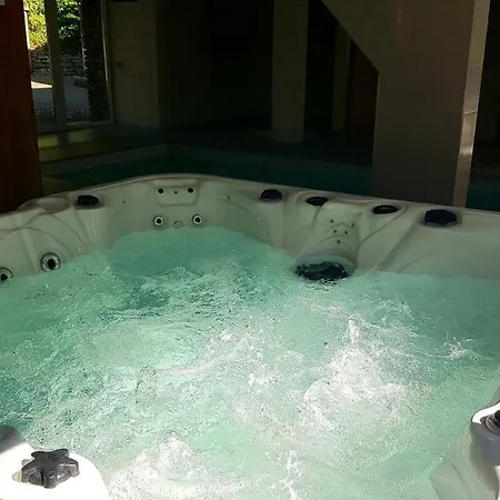 - Un Balcon En Foret Tatil Evi *